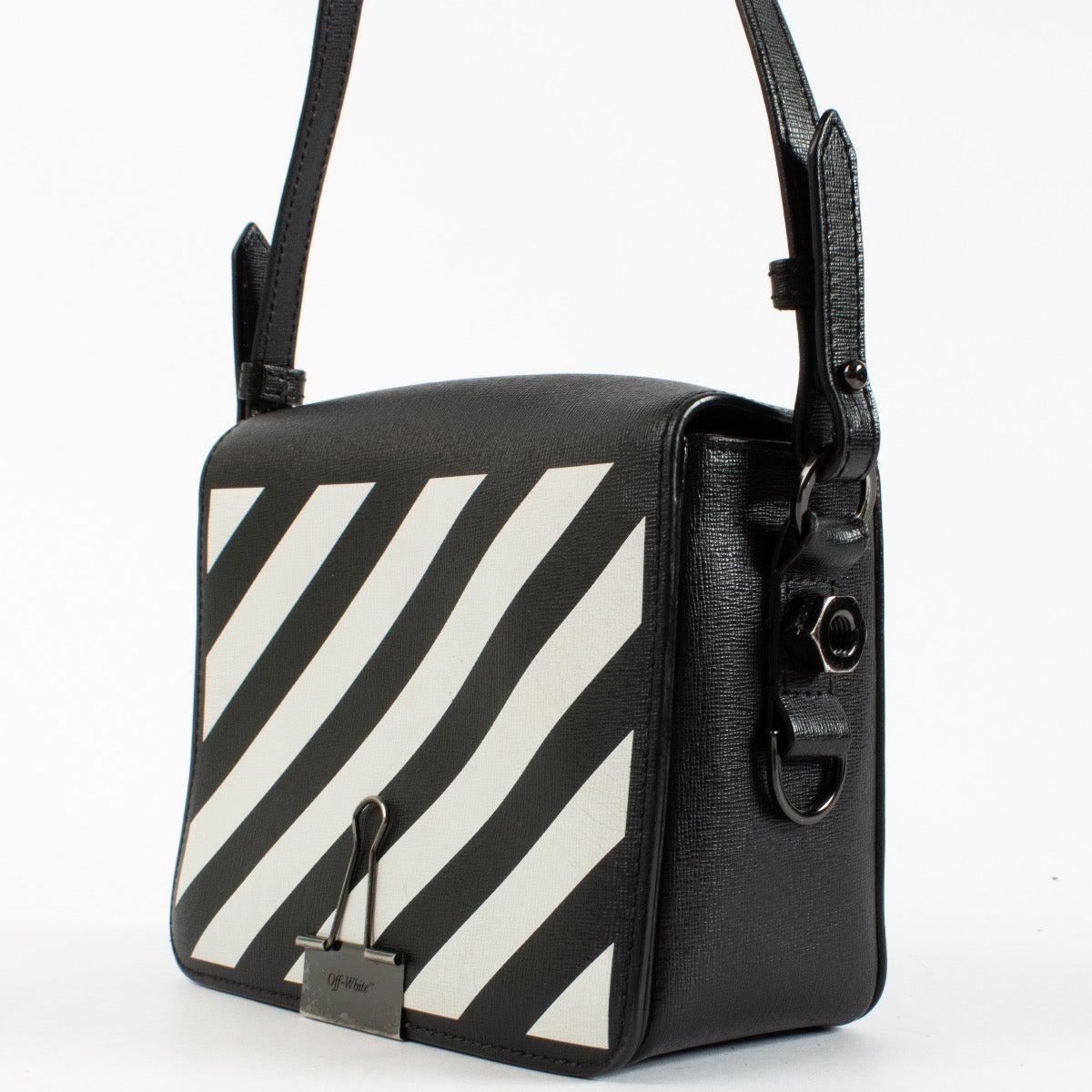 Authentic Preloved Off-White Black Crossbody Binder Clip Bag on Labellov.com