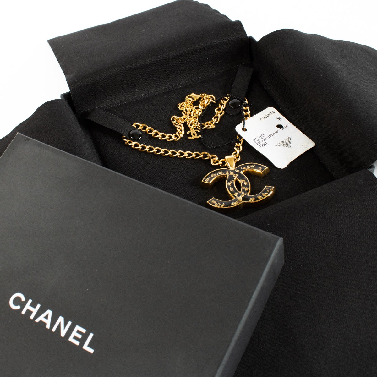 Authentic Preloved Chanel 23C Black/Gold CC Necklace on Labellov.com