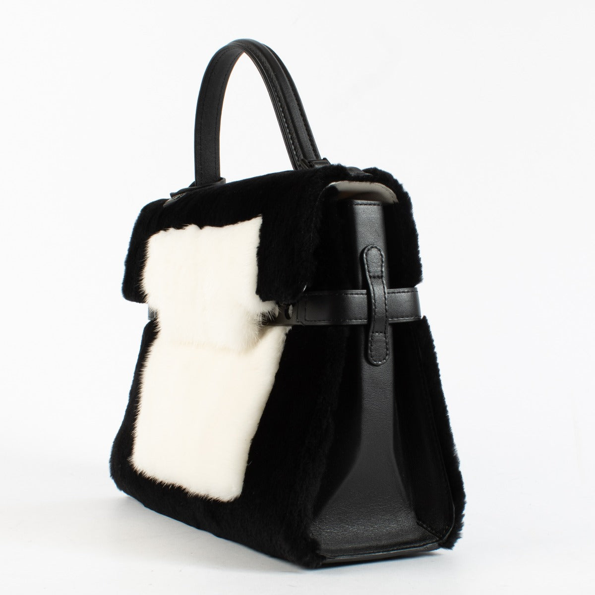 Authentic pre-loved Delvaux Black Fur Tempête MM on Labellov.com