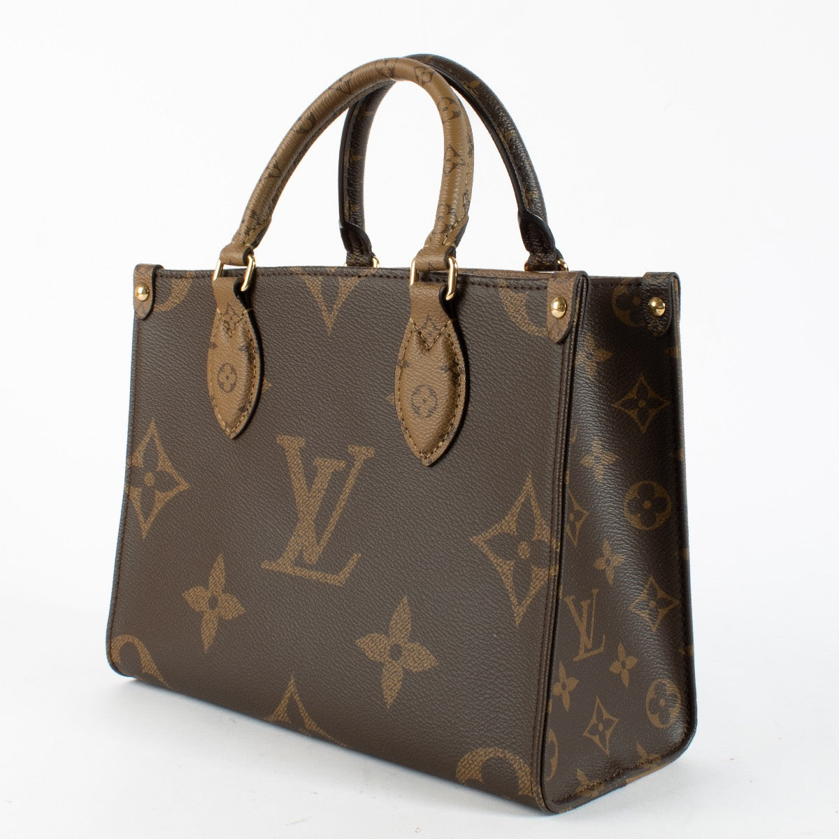Authentic Second Hand Louis Vuitton Monogram OnTheGo PM on Labellov.com