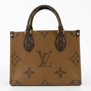 Authentic Second Hand Louis Vuitton Monogram OnTheGo PM on Labellov.com