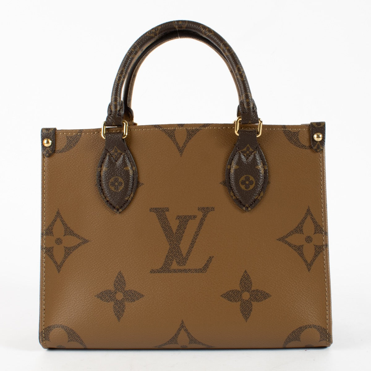 Authentic Second Hand Louis Vuitton Monogram OnTheGo PM on Labellov.com