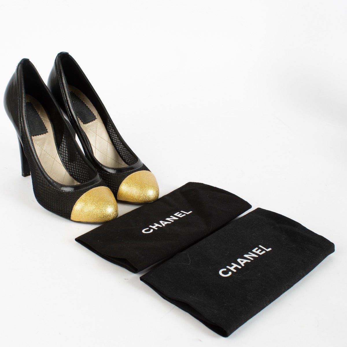 Authentic second-hand Chanel Black Mesh Pumps -Size 39 1/2 on labellov.com