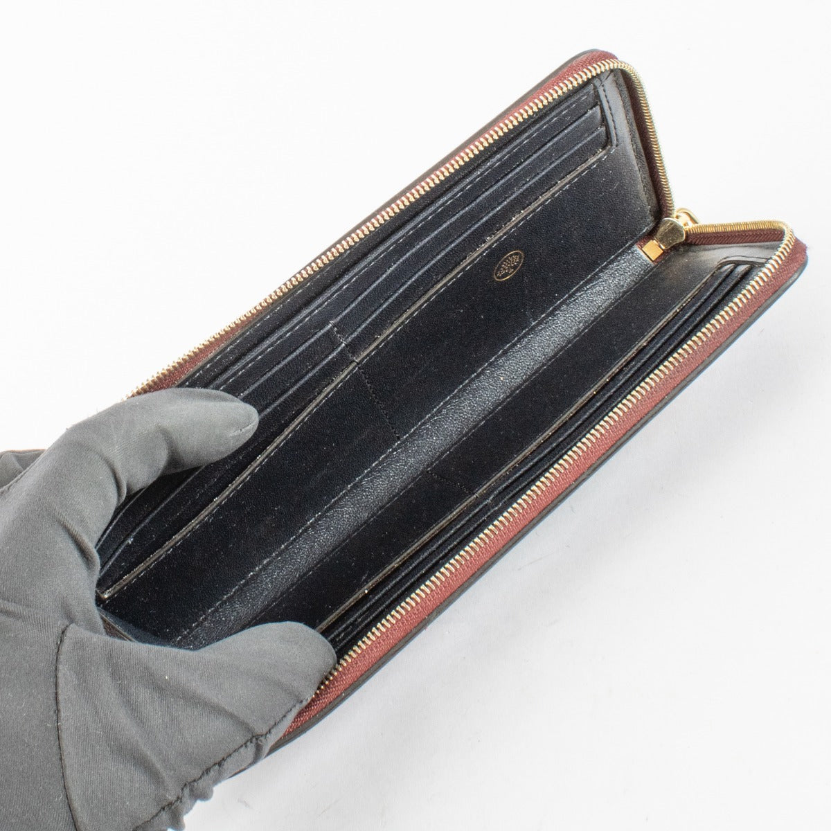 Authentic pre-loved Mulberry Burgundy Wallet on Labellov.com