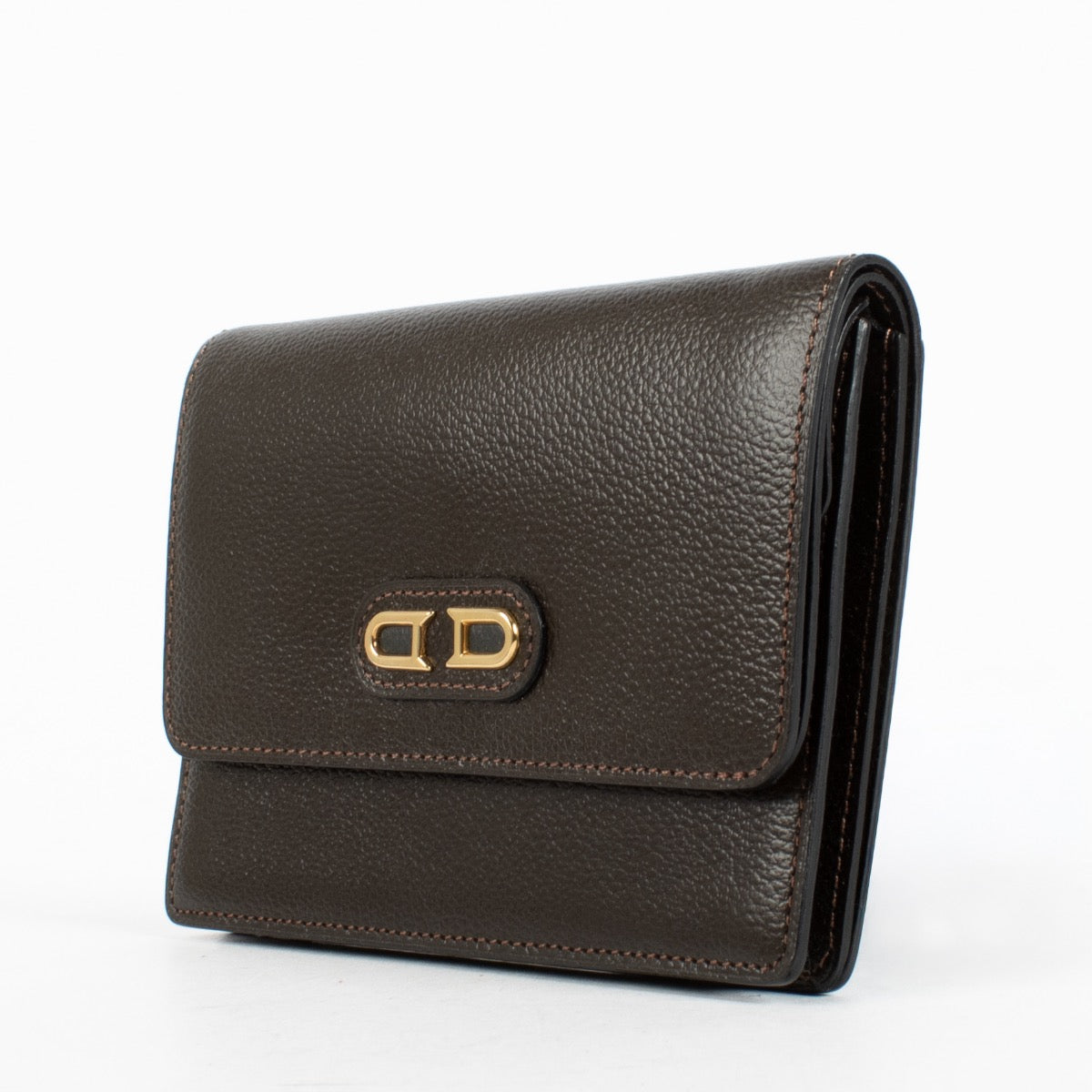 shop 100% authentic second hand Delvaux Brown Wallet on Labellov.com