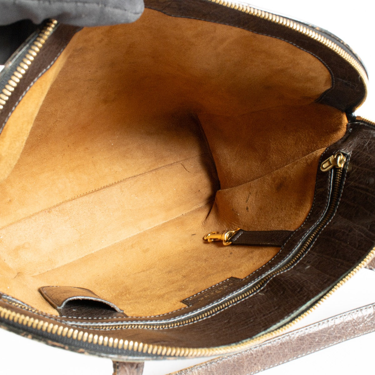 Authentic Second Hand Delvaux Palissandre Ostrich Cachette Bag on Labellov.com