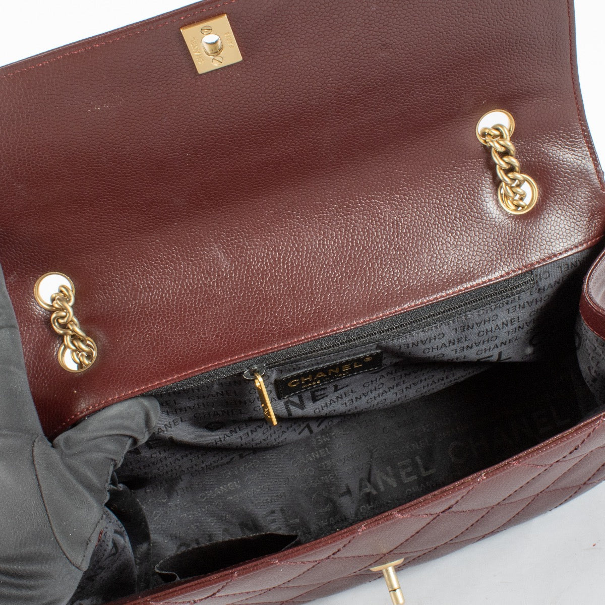 Authentic Preloved Chanel Burgundy Caviar Classic Flap Bag on Labellov.com