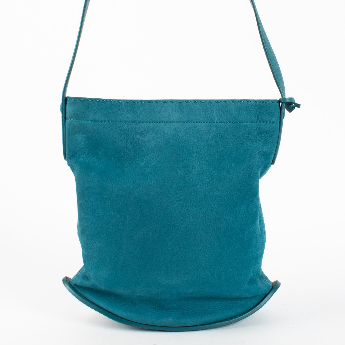 Authentic Second Hand Delvaux Peacock Pin Daily Surpiqué Crossbody in very good condition with minor scratches on Labellov.com
