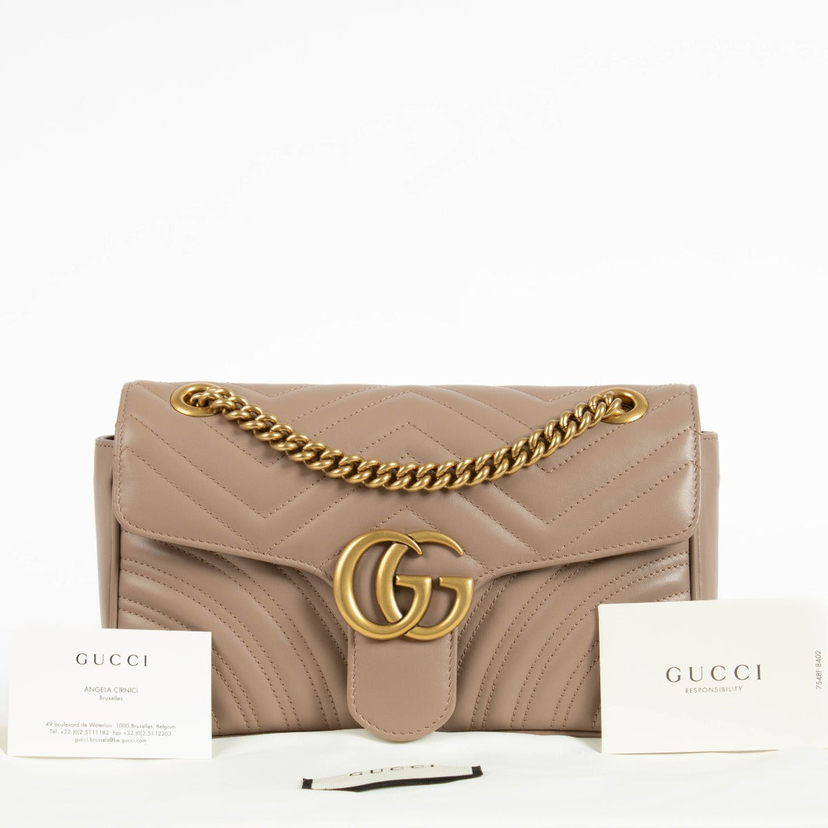 Shop the authentic Gucci Beige GG Marmont Medium Bag second hand on Labellov.com