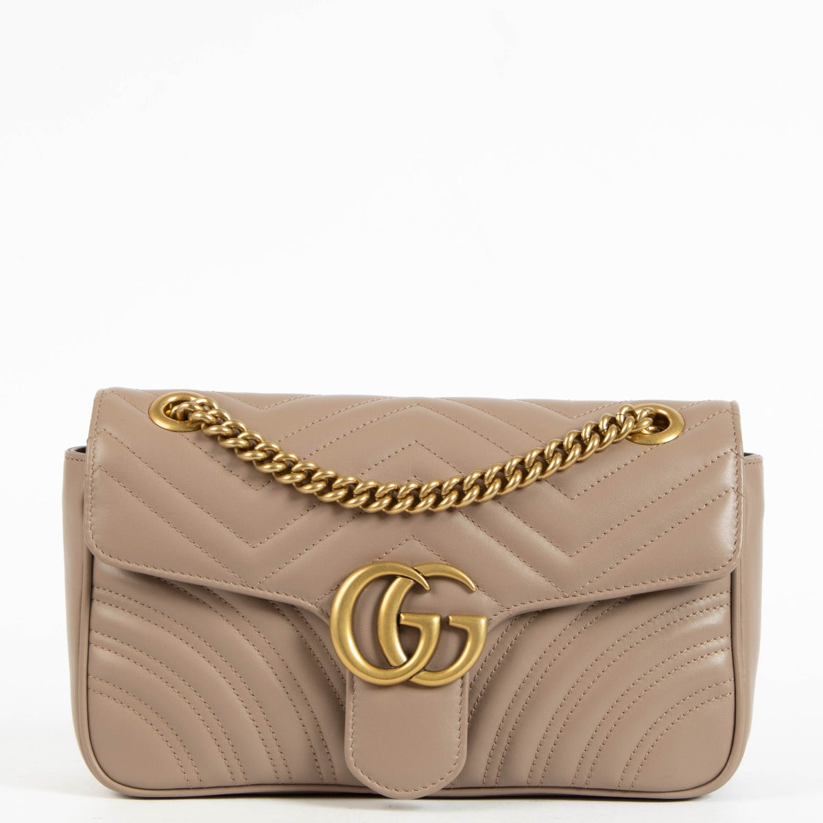 Shop the authentic Gucci Beige GG Marmont Medium Bag second hand on Labellov.com