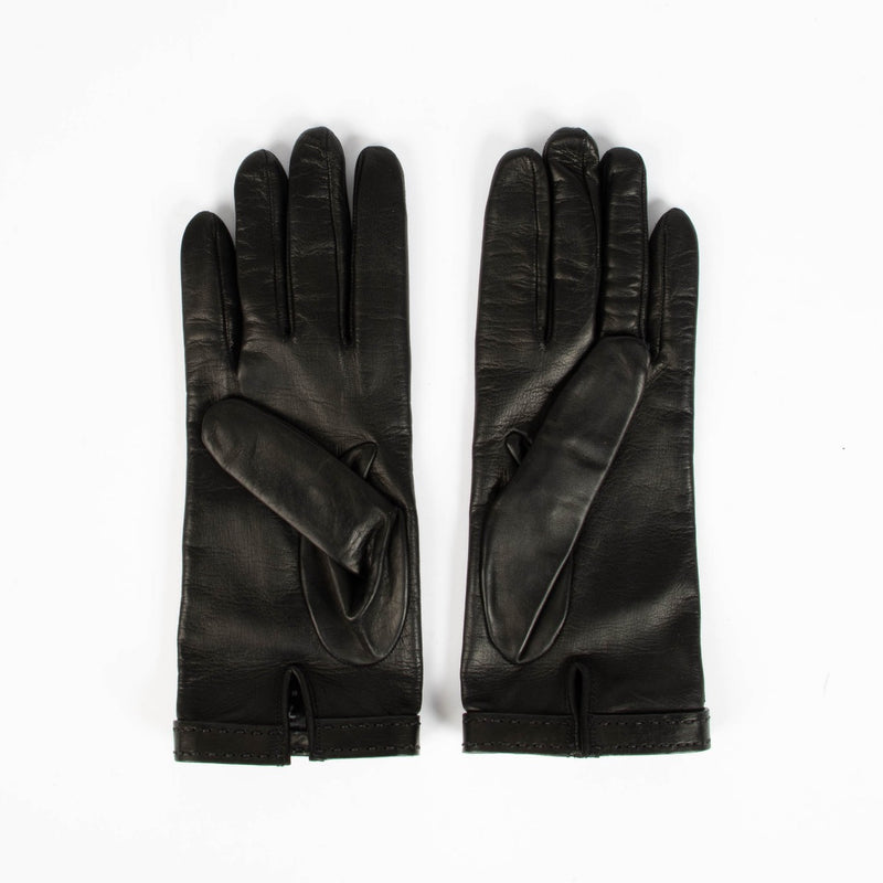 Shop Authentic Prada Black Leather Gloves on Labellov.com