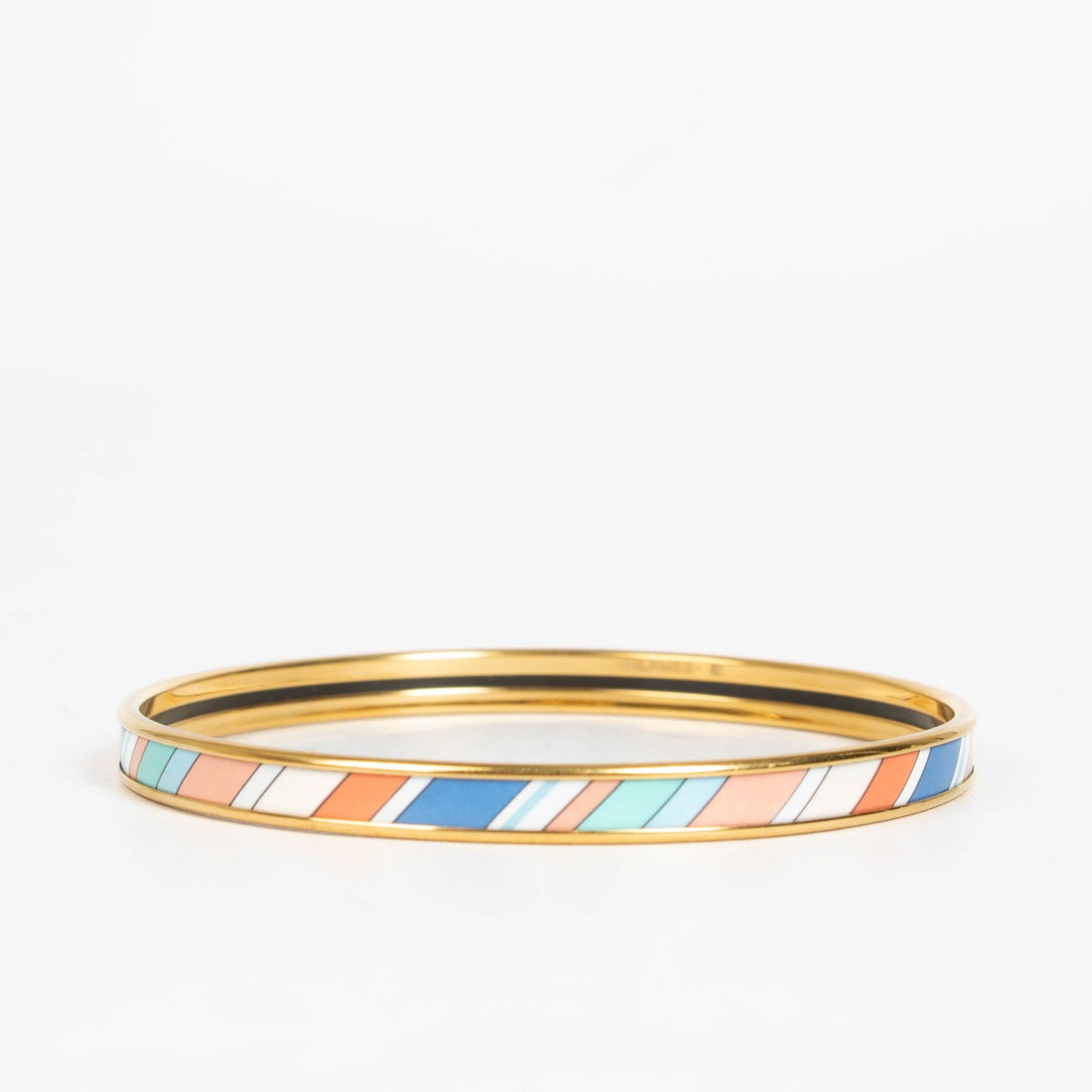shop the authentic Hermès Gold Uni Bracelet - Size S on pre-loved on Labellov.com