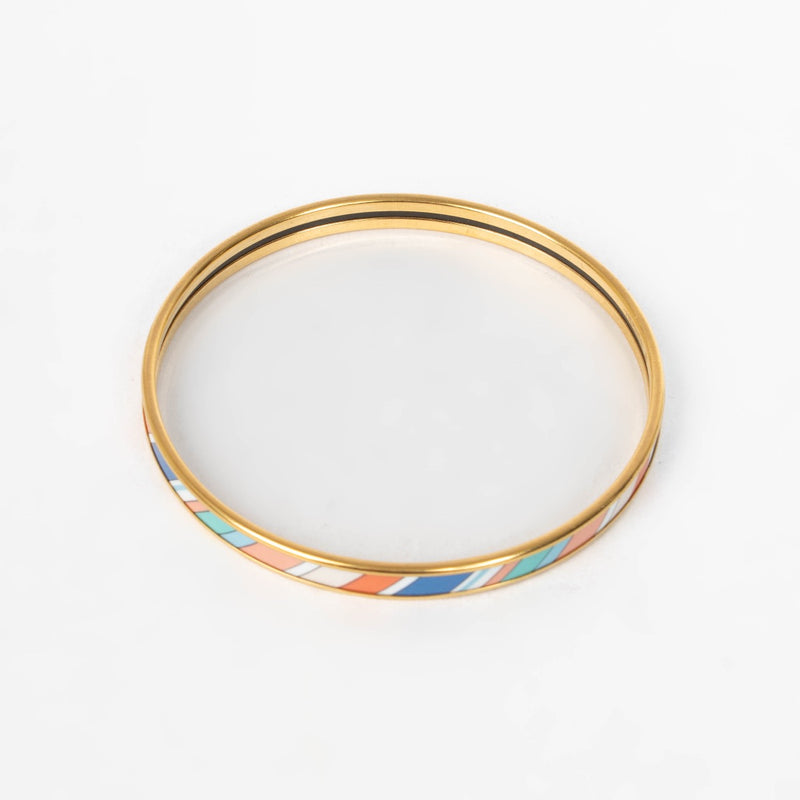 Shop the authentic Hermès Gold Uni Bracelet - Size S pre-loved on Labellov.com