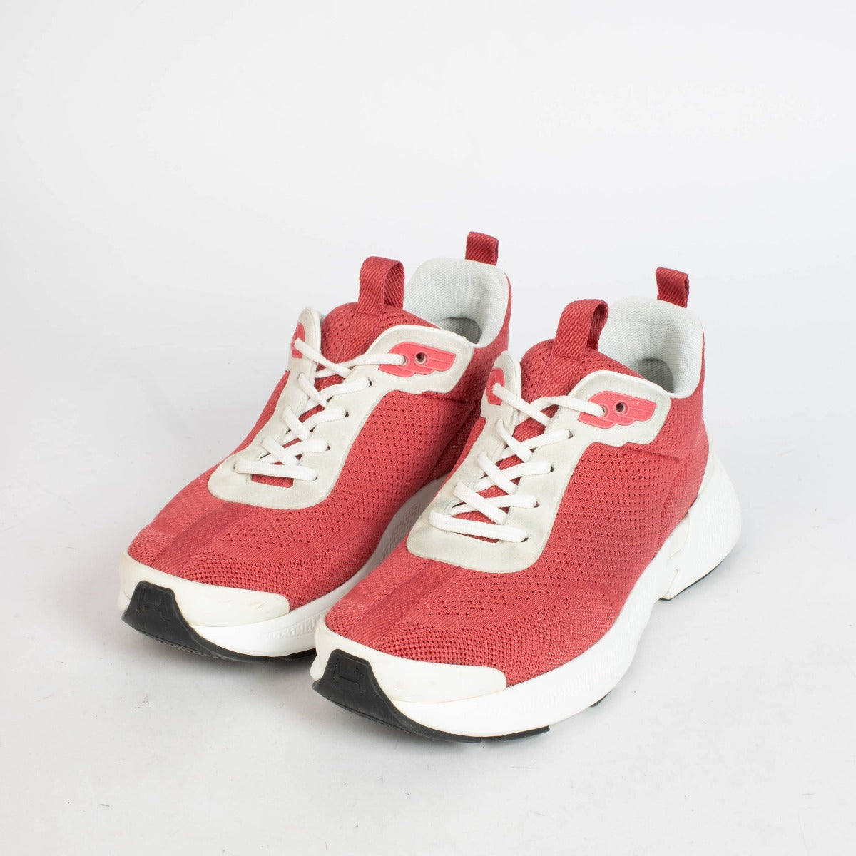 Authentic pre-loved Hermès Pink White Heros Sneakers - Size 39 on Labellov.com