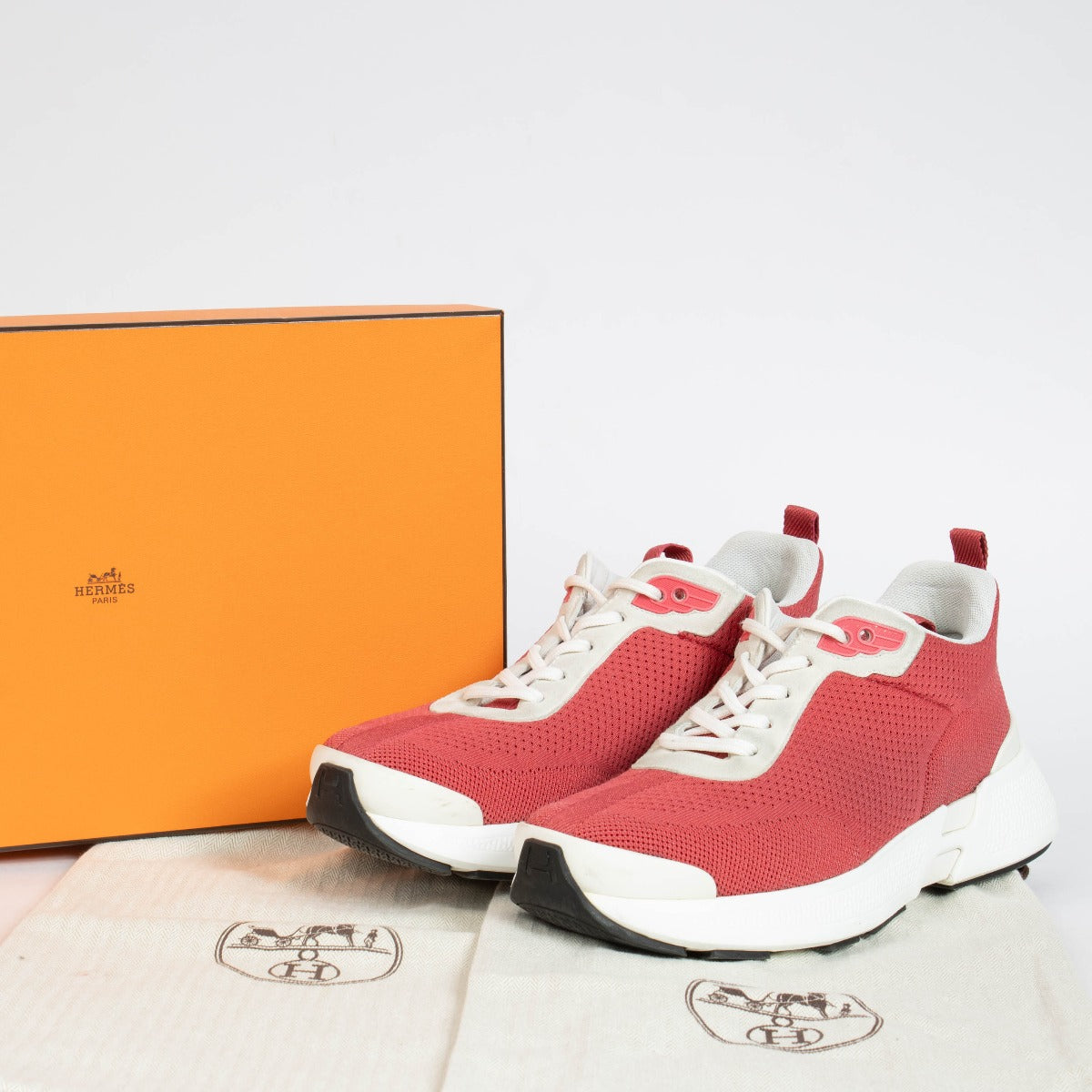 Authentic pre-loved Hermès Pink White Heros Sneakers - Size 39 on Labellov.com