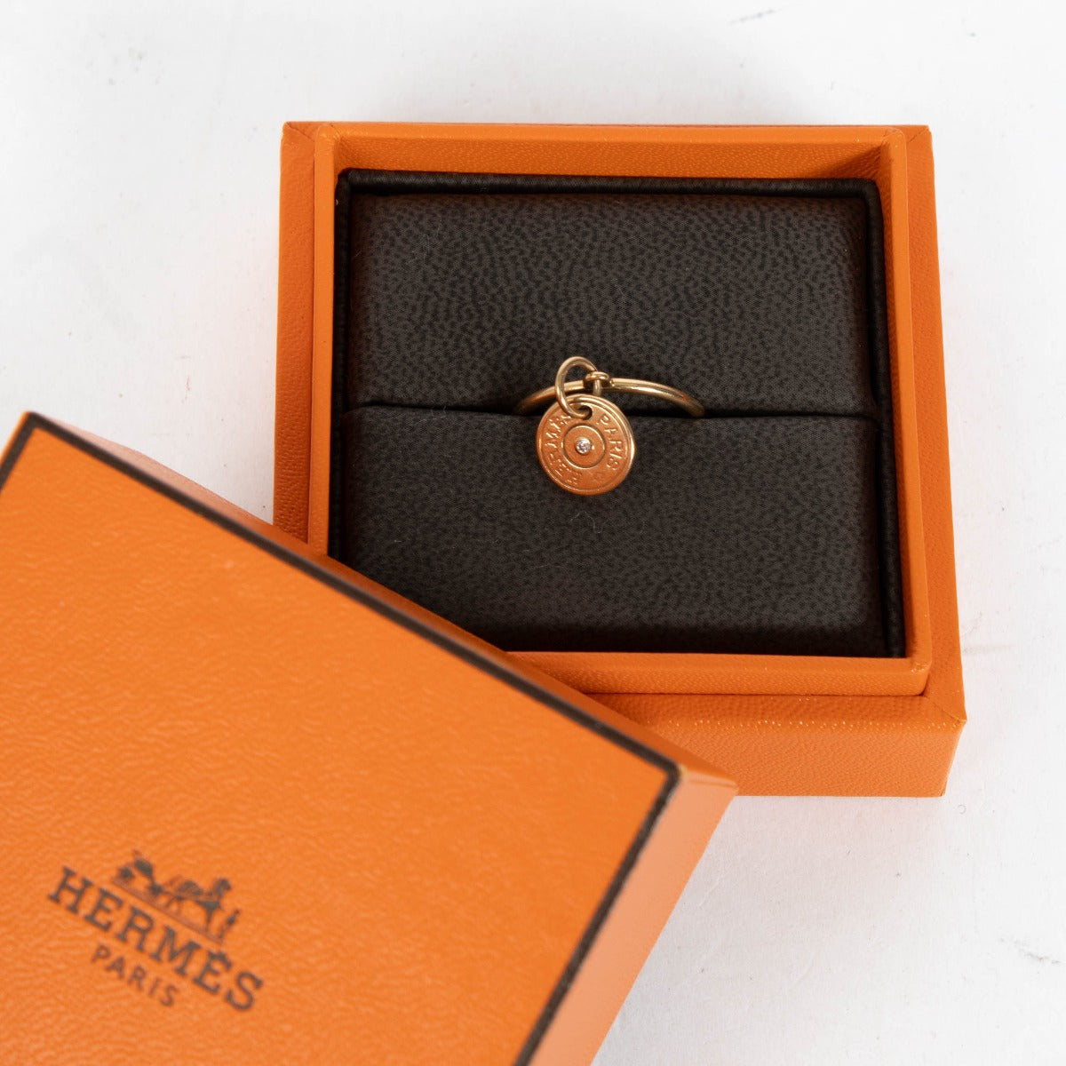 Authentic pre-loved Hermès Rose Gold Gambade Ring - Size 53 on Labellov.com