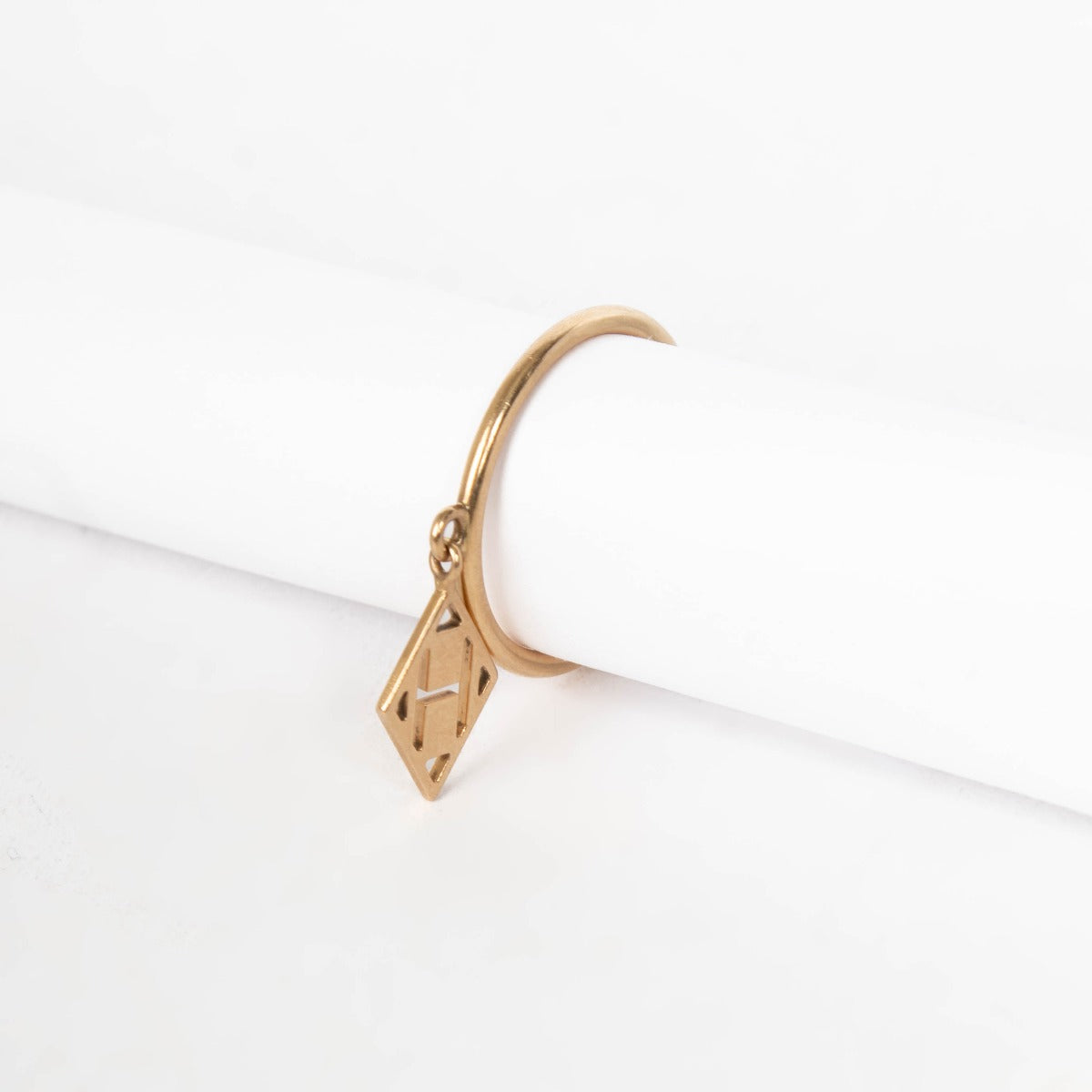 Authentic pre-loved Hermès Rose Gold Gambade Ring - Size 53 on Labellov.com