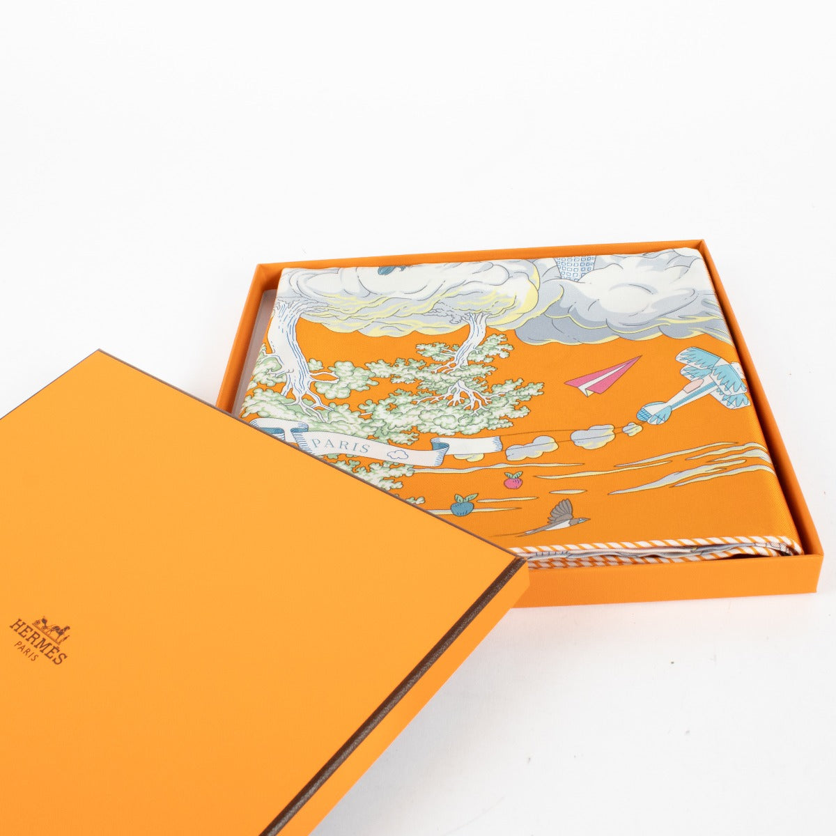 Authentic second-hand Hermès Carré 90 Sur Mon Nuage Orange Silk Scarf on labellov.com