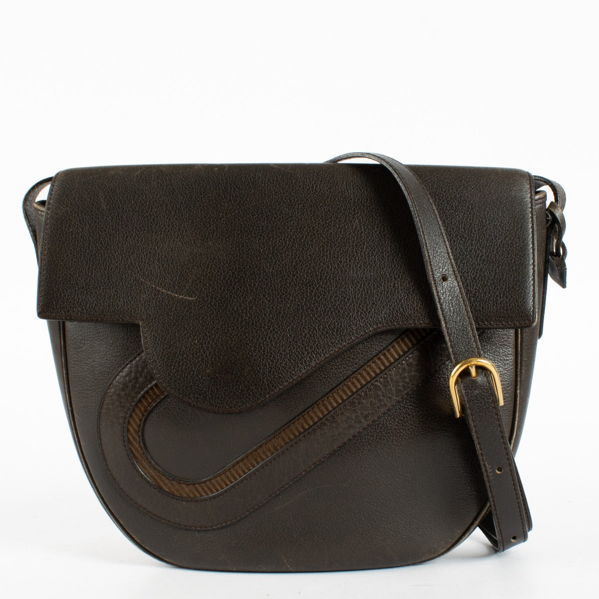 Authentic pre-loved Delvaux Brown Leather Vintage Crossbody Bag on Labellov.com
