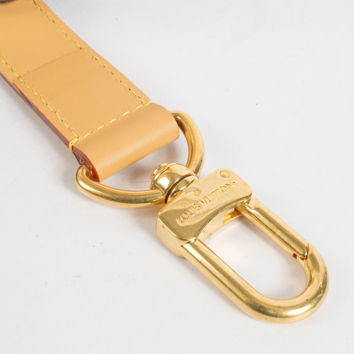 Authentic Second Hand Louis Vuitton Vachetta Bag Strap on Labellov.com