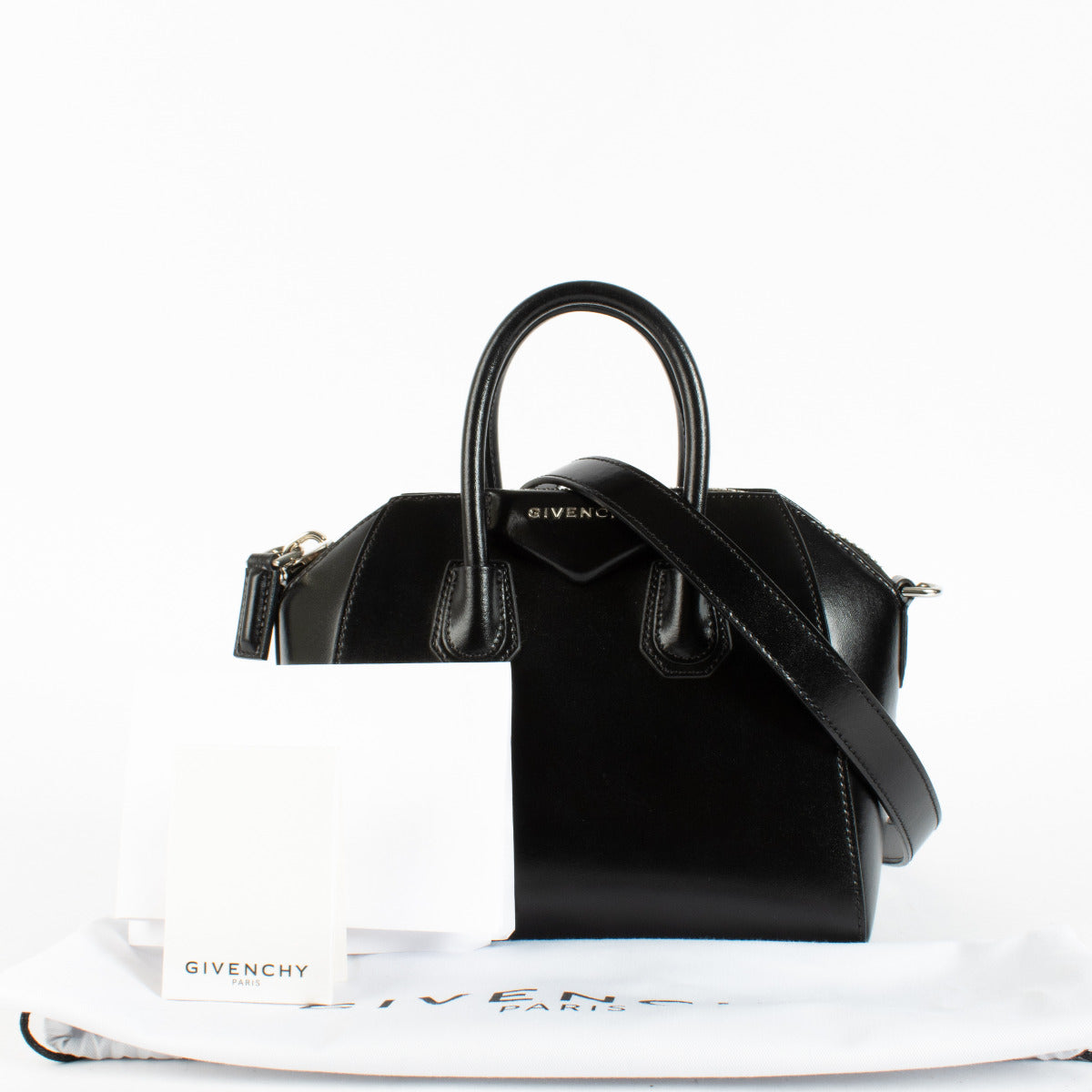 Sac Antigona mini en cuir noir Givenchy