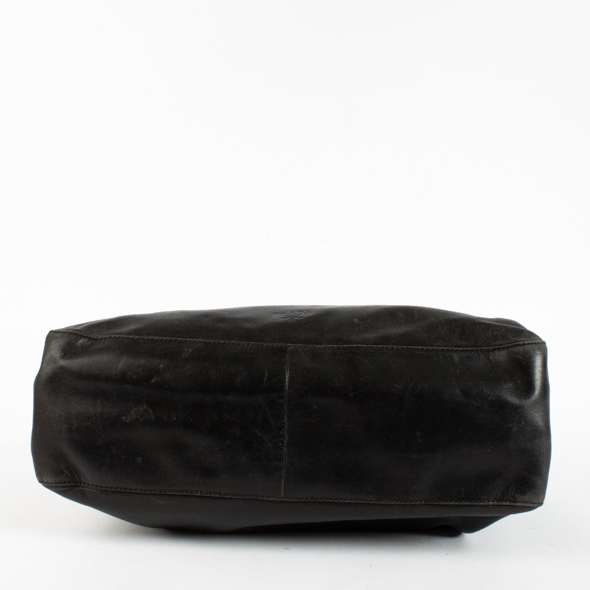 Authentic Second Hand Prada Black Chained Shoulder Bag on Labellov.com