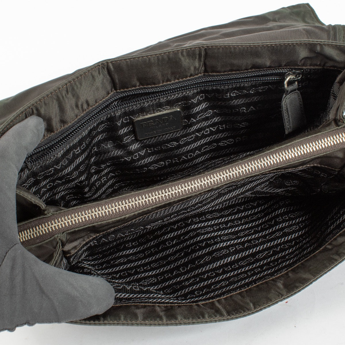 Authentic Second Hand Prada Green Tessuto Nylon Shoulder Bag on Labellov.com