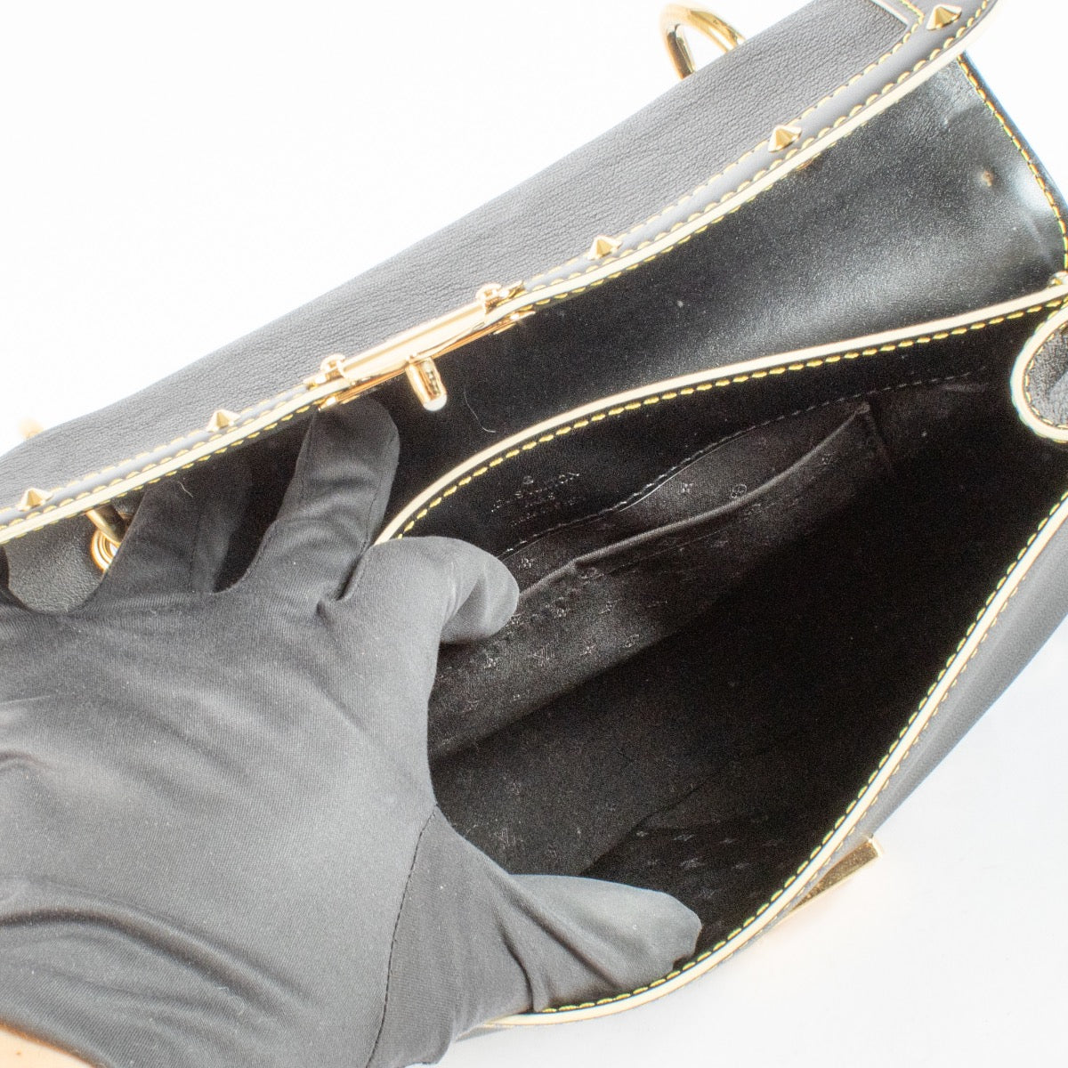 Authentic Second Hand Louis Vuitton Black Suhali Talenteux Shoulder Bag on Labellov.com