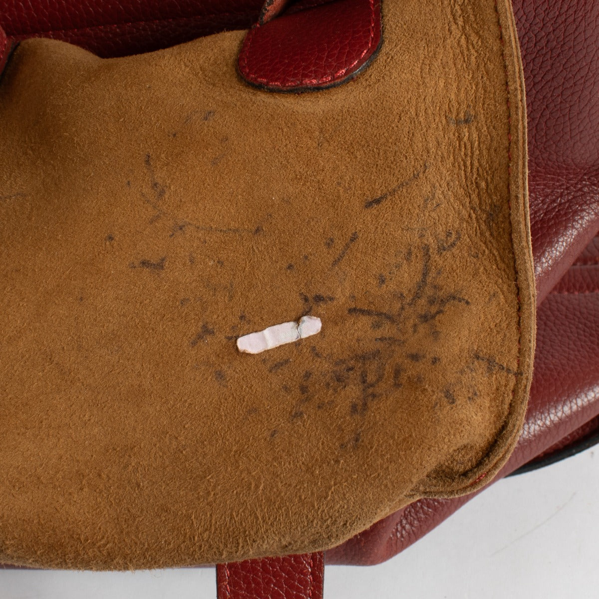 Delvaux Burgundy Mémoire leather shoulder bag in grained burgundy leather at Labellov.com