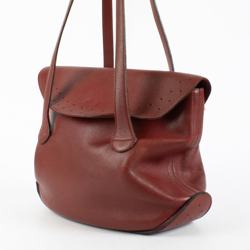 Delvaux Burgundy Mémoire leather shoulder bag in grained burgundy leather at Labellov.com