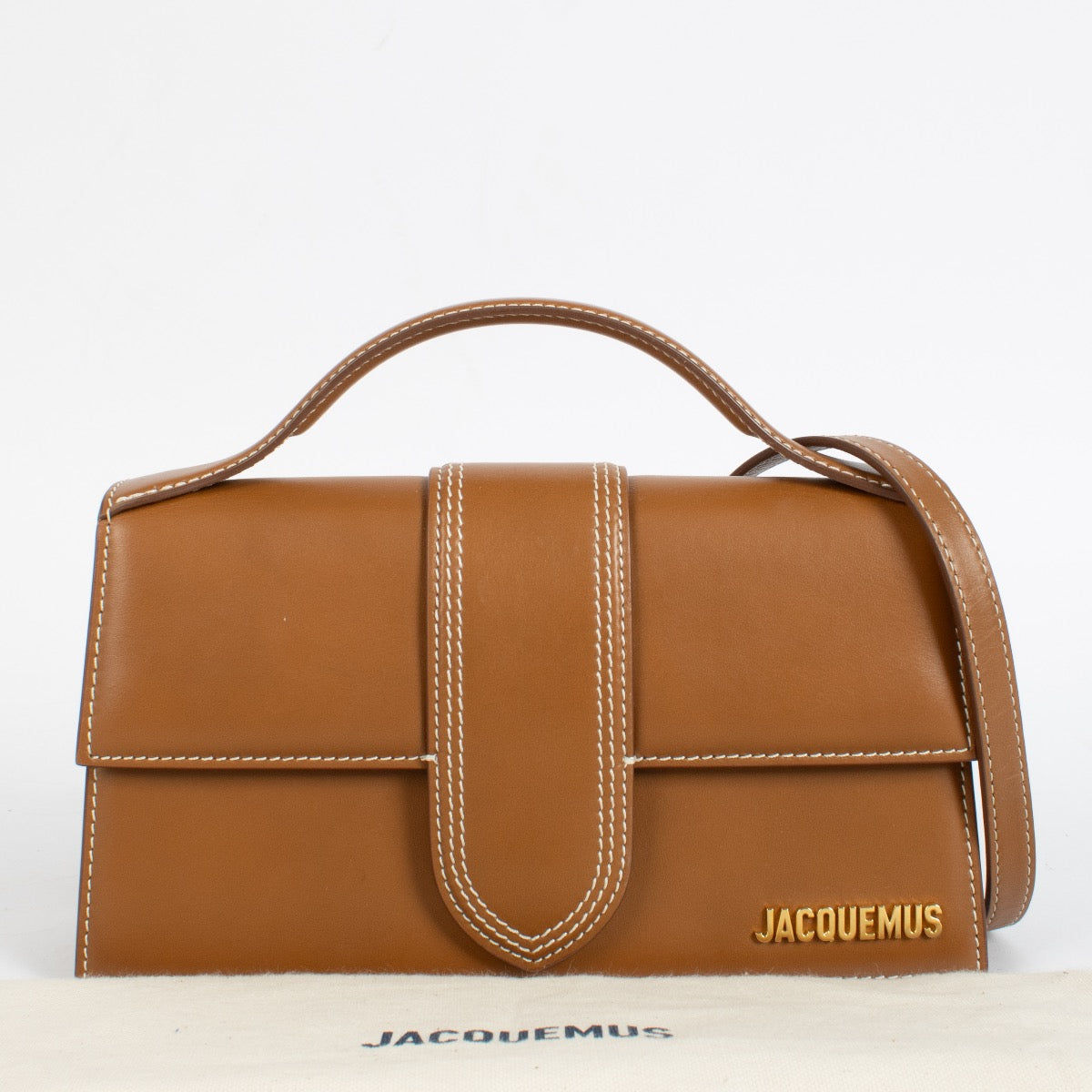 Shop the authentic Jacquemus Light Brown Leather Le Grand Bambino Bag second hand on Labellov.com.