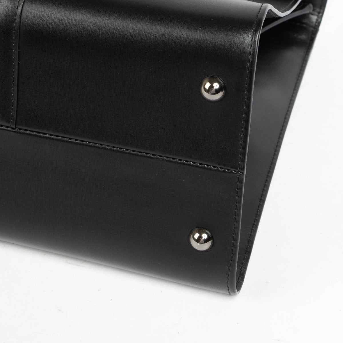 Authentic pre-loved Delvaux Black Box Calf Brillant L'Humour MM Bag on Labellov.com