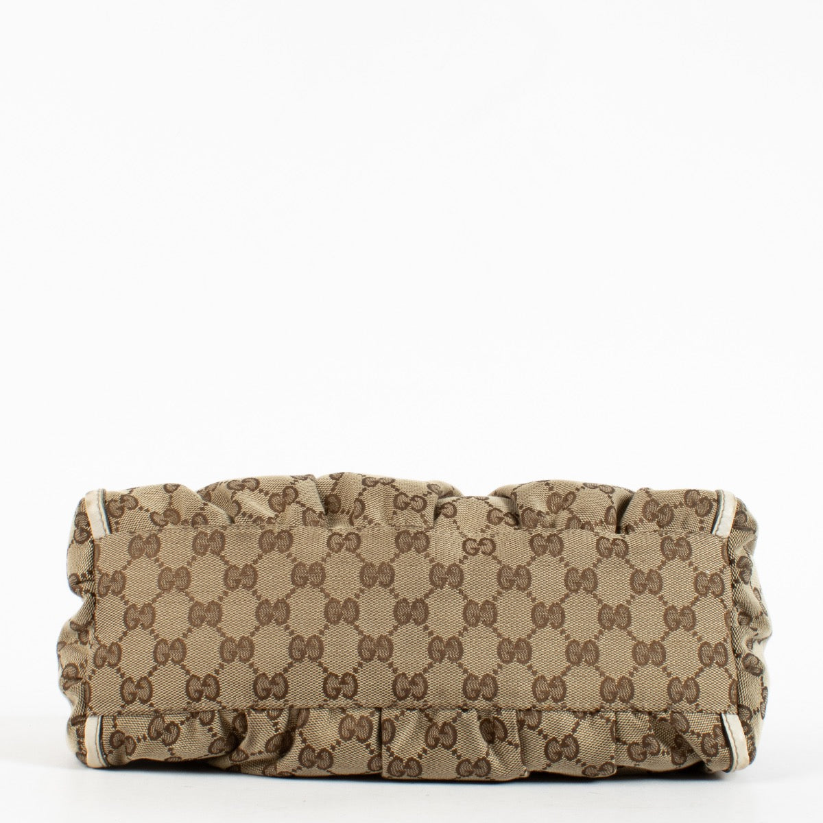 shop 100% authentic second hand Gucci GG Canvas Small Abbey D-Ring Bag on Labellov.com