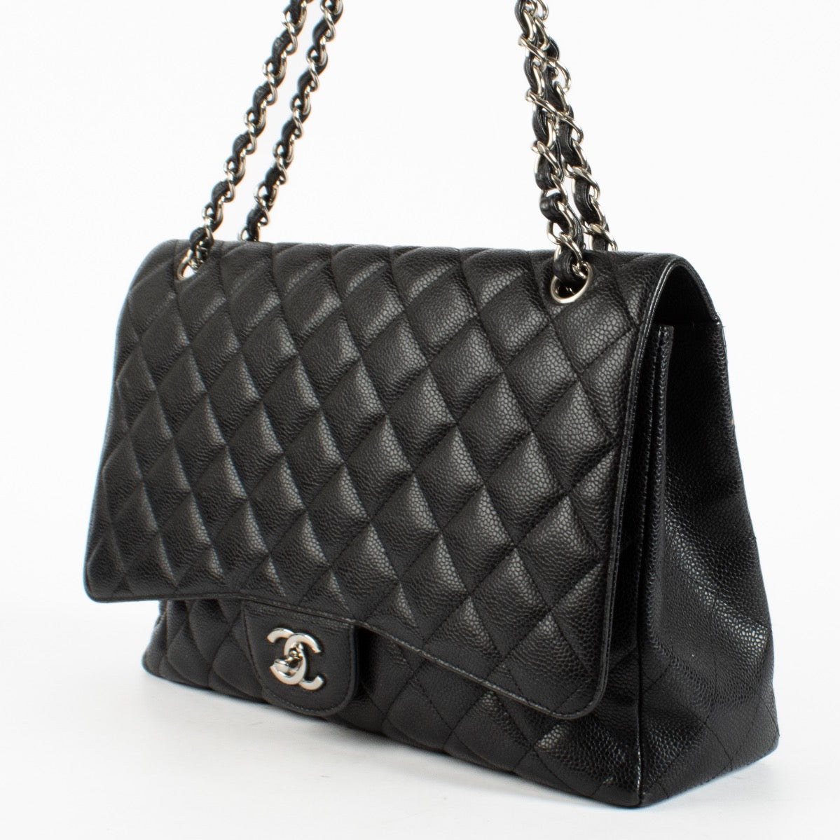 authentic preloved Chanel Maxi Classic Flap Black Caviar SHW on Labellov.com
