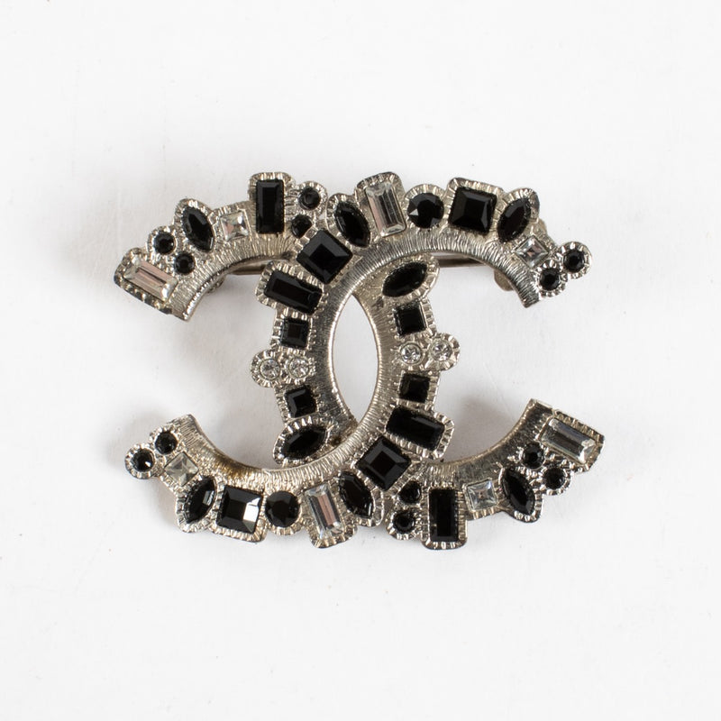 authentic preloved Chanel 16K Silver CC Brooch on Labellov.com