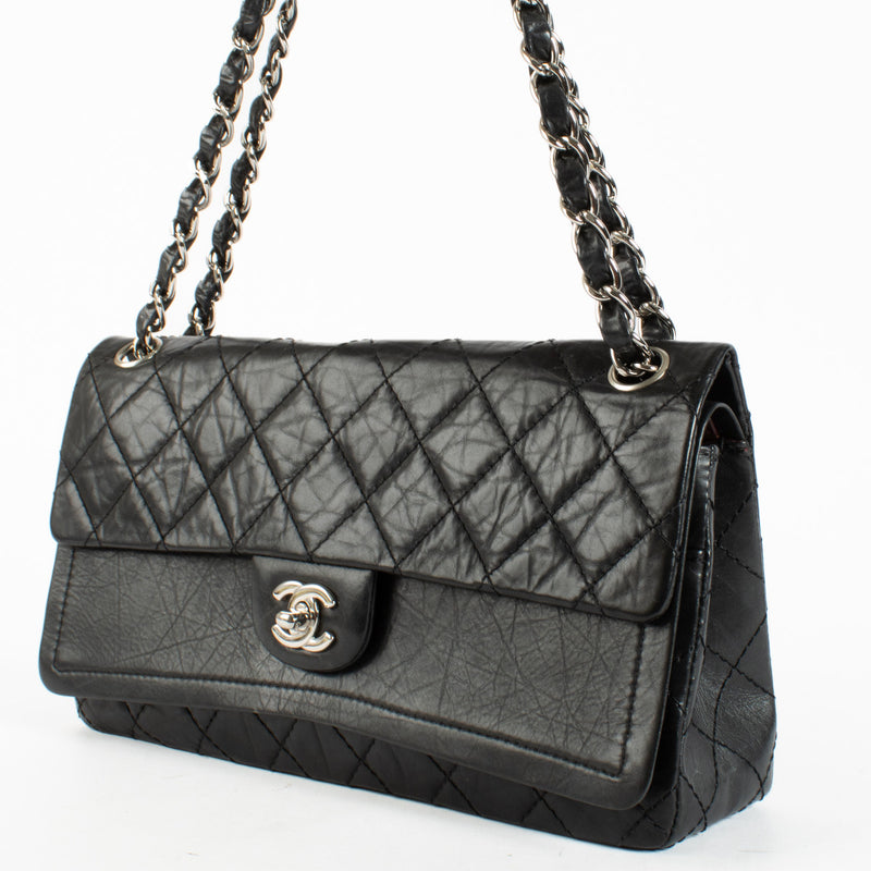 Chanel Double Flap Special Medium Bag aan de beste prijs bij Labellov tweedehands luxe in Antwerpen en Knokke.