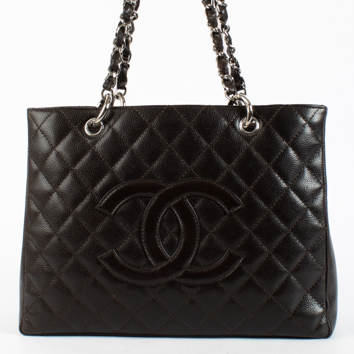 Shop safe online at Labellov in Antwerp, Brussels and Knokke this 100% authentic second hand Chanel Dark Brown Caviar Grand Shopping Tote