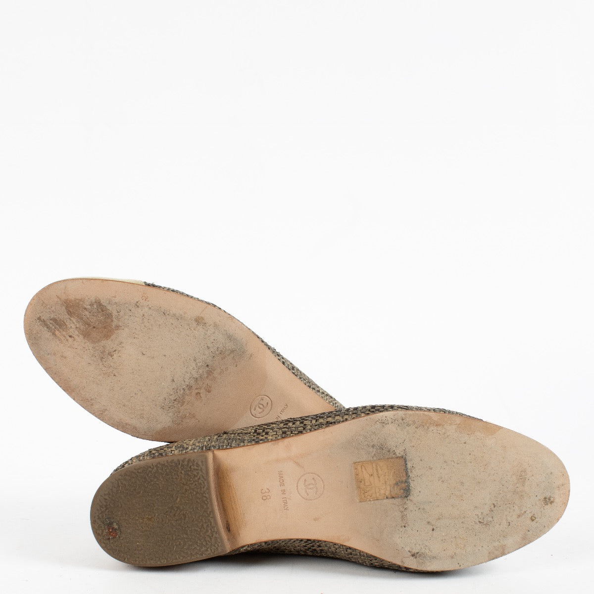 Chanel Gold Ballerina Flats - size 38