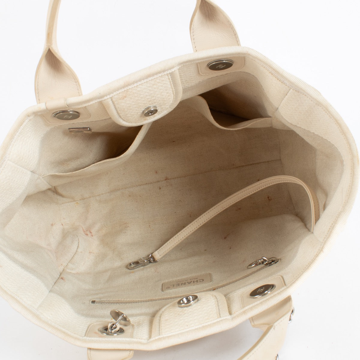shop 100% authentic second hand Chanel White Deauville Small Shopping Tote Bag on Labellov.com