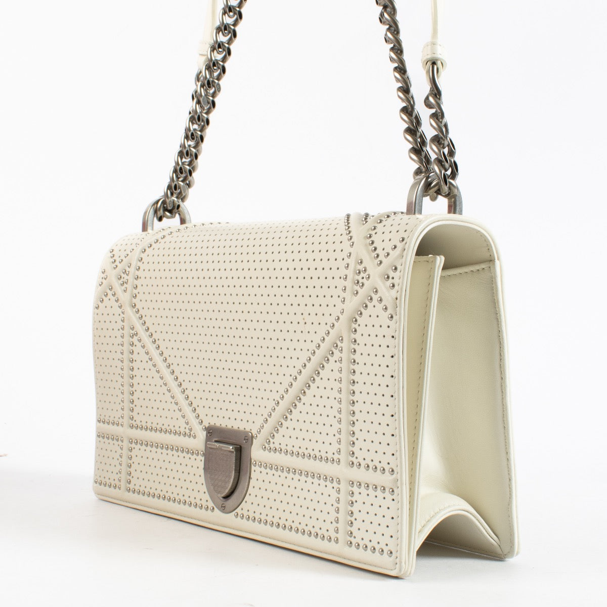 shop 100% authentic second hand Christian Dior White Medium Diorama Crossbody Bag on Labellov.com