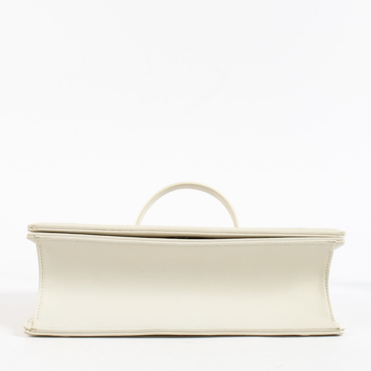 shop 100% authentic second hand Christian Dior White Medium Diorama Crossbody Bag on Labellov.com