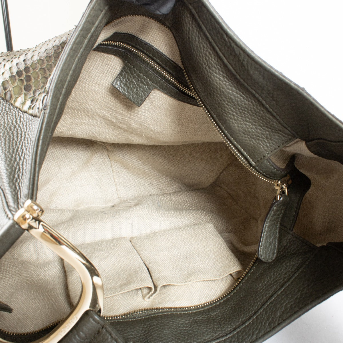 Gucci Greenwich Hobo python shoulder bag in green leather with canvas interior at Labellov.com