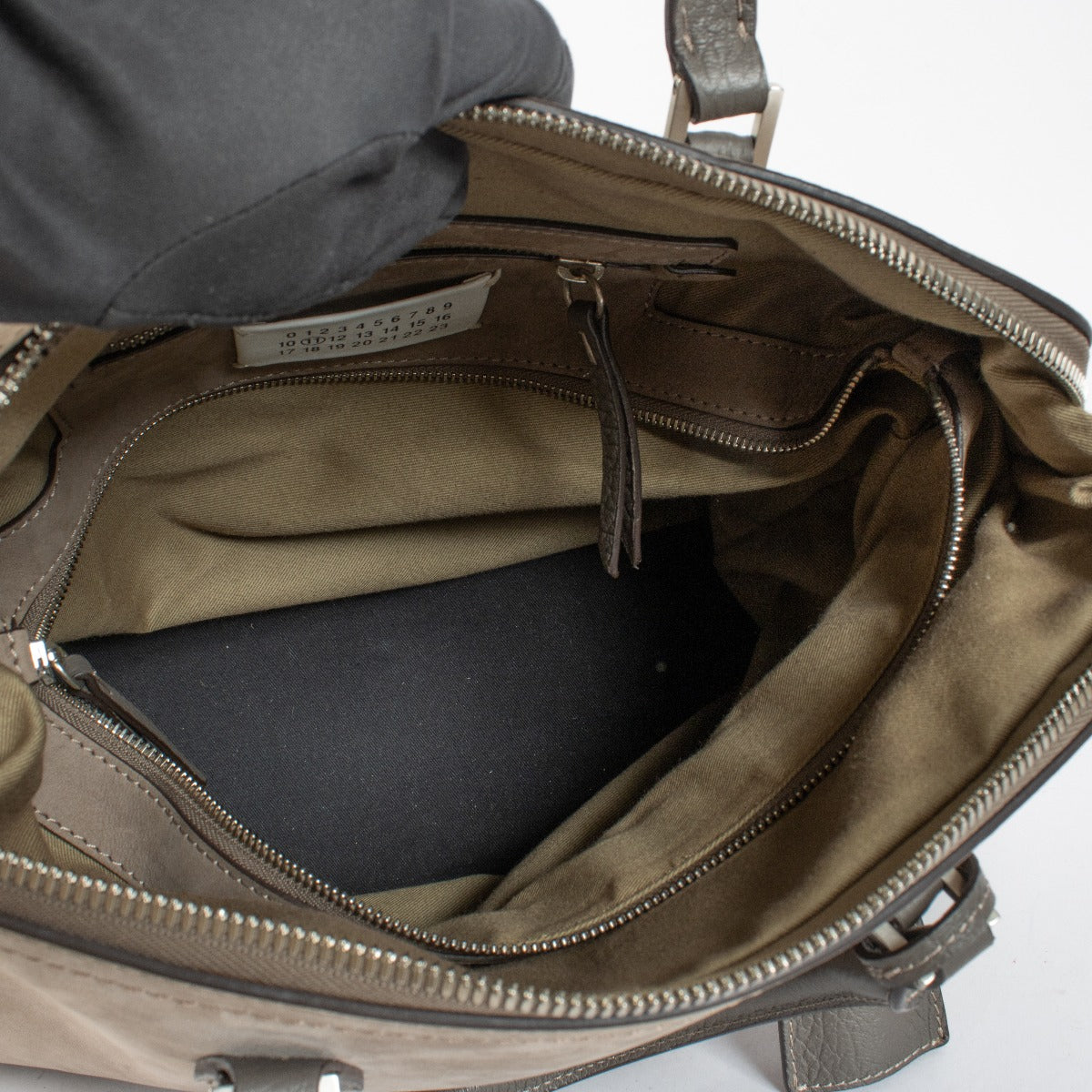 Sac 5AC grand modèle Maison Margiela en nubuck taupe
