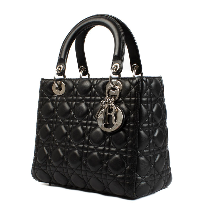 Shop safe online at Labellov in Antwerp Brussels and Knokke this 100% authentic second hand Christian Dior Black Medium Lady Dior