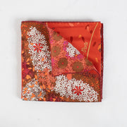 Are you looking for an authentic designer accessory? We buy and sell your preloved and brand new Hermès Red Offrandes d'un Jour 90 Scarf