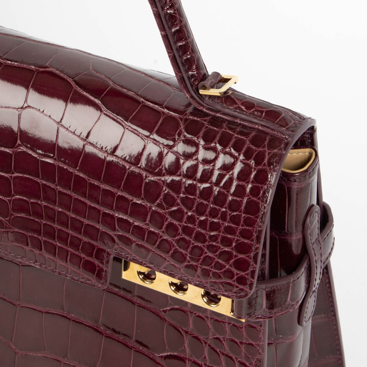 Authentic pre-loved Delvaux Indigo Shiny Alligator Tempête MM on Labellov.com