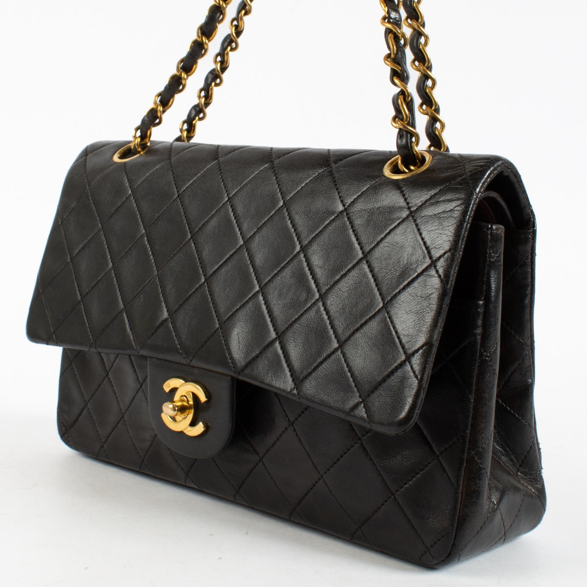 Authentic Preloved Chanel Vintage Black Lambskin Medium Classic Handbag on Labellov.com