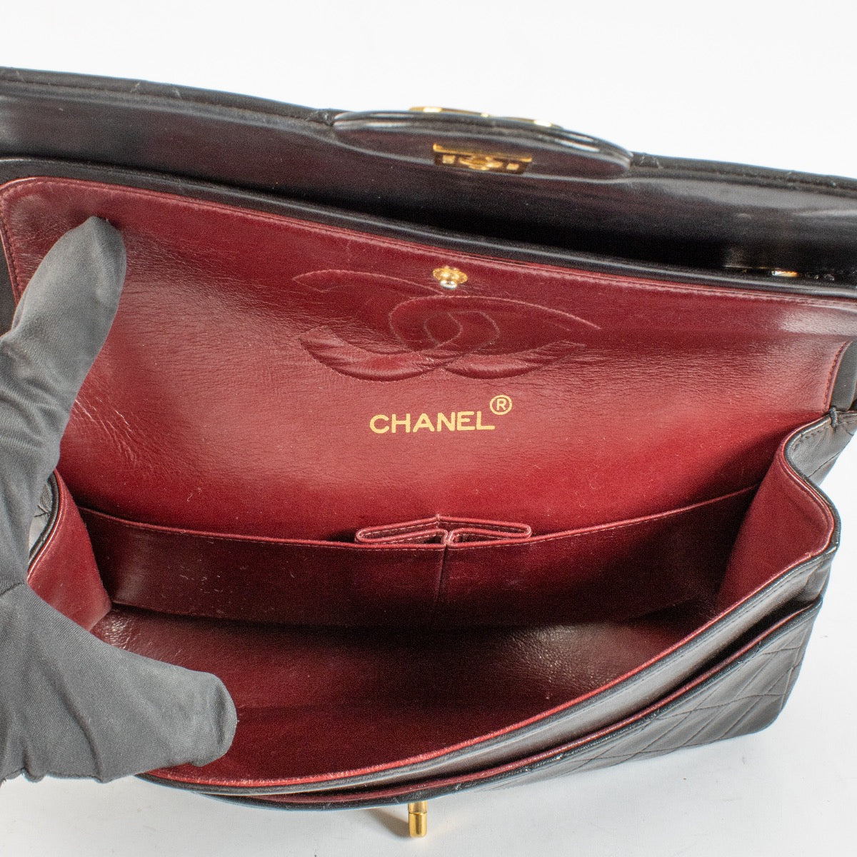 Authentic Preloved Chanel Vintage Black Lambskin Medium Classic Handbag on Labellov.com