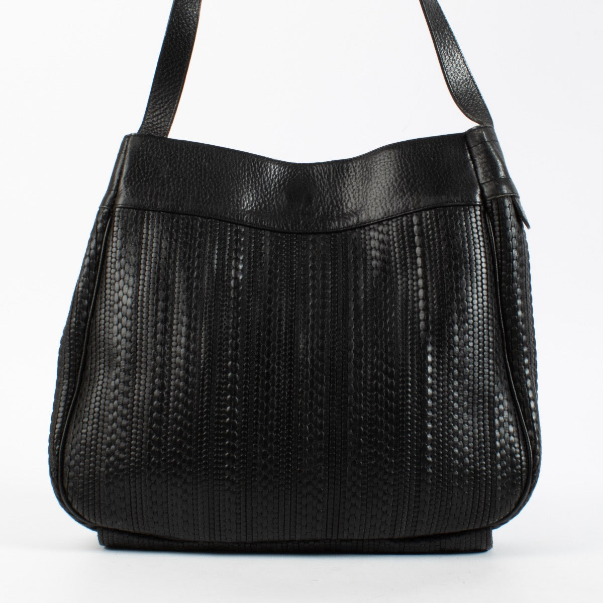 Authentic Preloved Delvaux Black Desert Crossbody Bag on Labellov.com