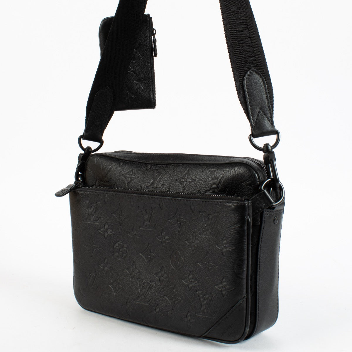 Authentic pre-loved Louis Vuitton Black Monogram Shadow Trio Messenger Bag on Labellov.com